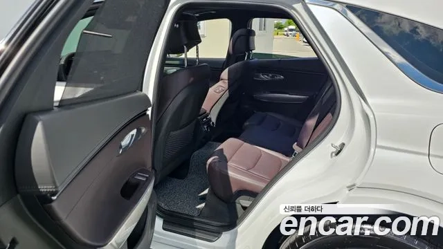 Genesis GV70 2023 Белый из Кореи, фото 3