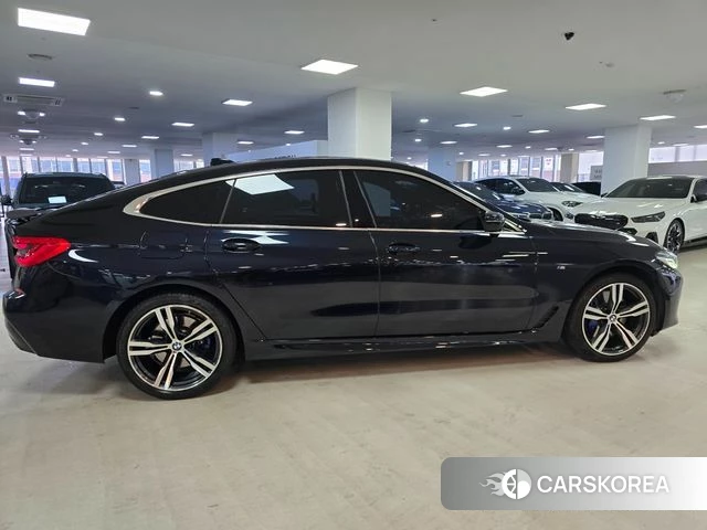 BMW 6 Series GT (G32) 2021 Черный из Кореи, фото 3
