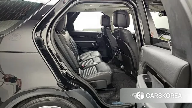 Land Rover Discovery 5 2022 Черный из Кореи, фото 3