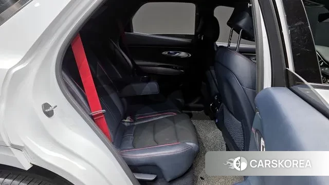 Genesis GV70 2022 Белый из Кореи, фото 3