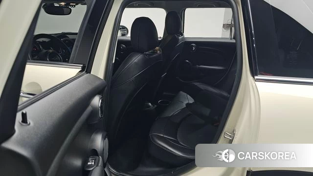 Mini Cooper 2019 Жемчужный цвет из Кореи, фото 3