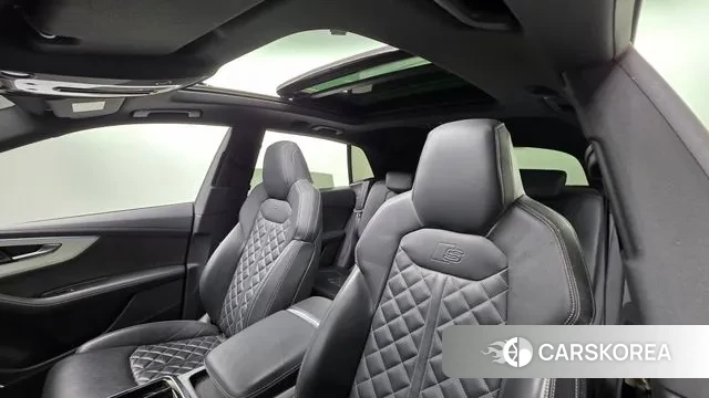 Audi Q8 (4M) 2021 Серый из Кореи, фото 3