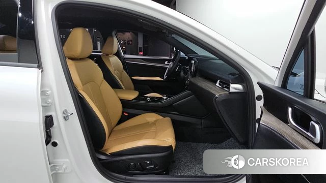 Kia K5 3rd generation 2023 Белый из Кореи, фото 3