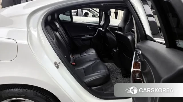 Volvo S60 2018 Белый из Кореи, фото 3