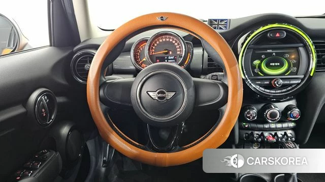 Mini Cooper 2018 Желтый из Кореи, фото 3