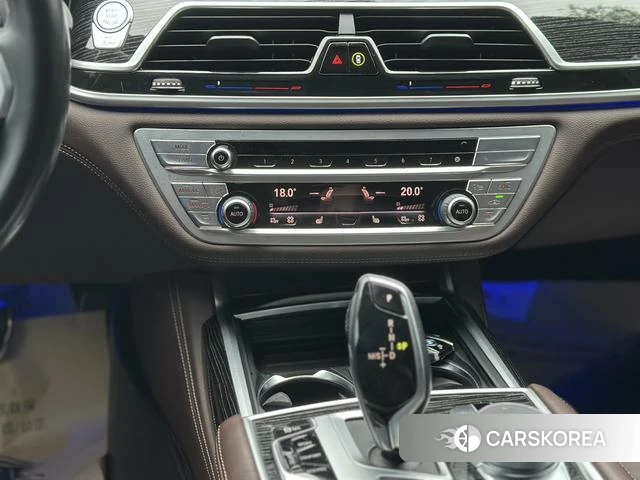 BMW 7 series 2021 Черный из Китая, фото 3