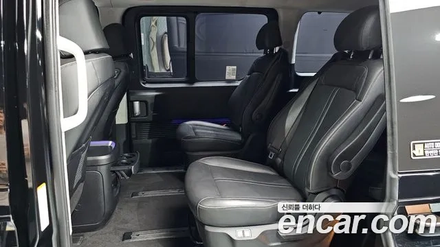 Hyundai Staria 2023 Черный из Кореи, фото 3