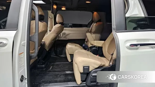 Toyota Sienna 4th Generation 2023 Белый из Кореи, фото 3