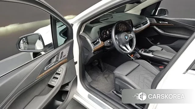 BMW 2 Series Active Tourer (U06) 2023 Белый из Кореи, фото 3