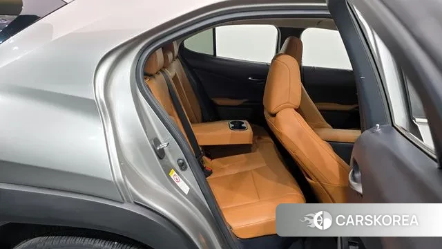Lexus UX250h 2019 Серый из Кореи, фото 3