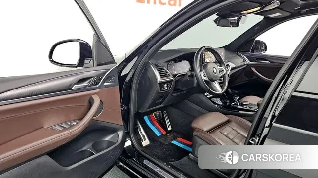 BMW X3 (G01) 2022 Черный из Кореи, фото 3