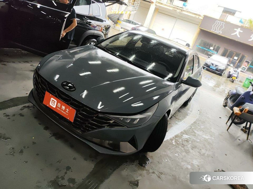 Hyundai Elantra 2022 Серебристо-серый из Китая, фото 3