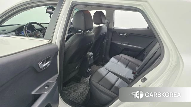 Kia Stonic 2019 Белый из Кореи, фото 3