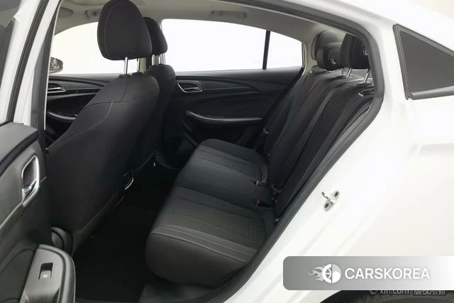 Roewe i5 2020 Белый из Китая, фото 3