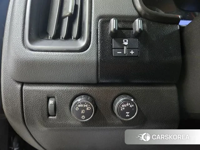 Chevrolet (GM Daewoo) Real New Colorado 2020 Черный из Кореи, фото 3