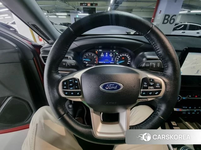 Ford Explorer 6th Generation 2021 Красный из Кореи, фото 3