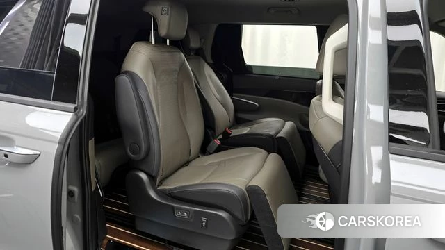 Kia The New Carnival 4th Generation 2024 Серый из Кореи, фото 3