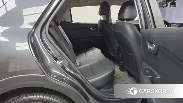 Kia Stonic 2018 Серый из Кореи, фото 3