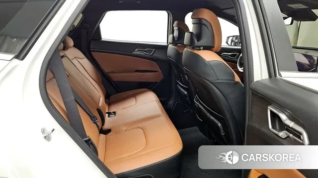 Kia Sportage 5th Generation Hybrid 2024 Белый из Кореи, фото 3