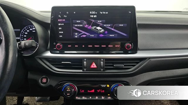 Kia The New K3 2nd generation 2021 Белый из Кореи, фото 3