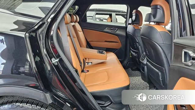 Kia Sportage 5th Generation Hybrid 2023 Черный из Кореи, фото 3