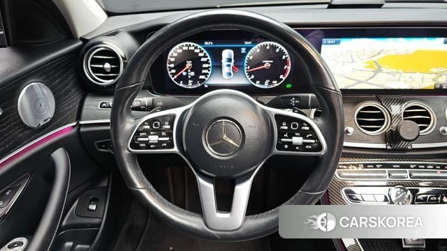 Mercedes-Benz E-Class W213 2018 Черный из Кореи, фото 3