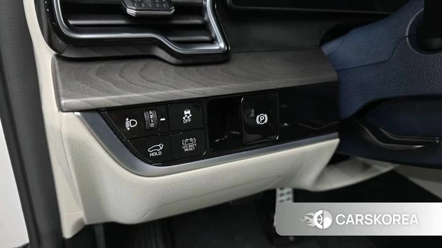 Kia Sportage 5th Generation Hybrid 2023 Белый из Кореи, фото 3