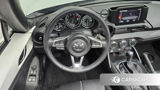 Mazda MX-5 MIATA 2022 Белый из Кореи, фото 3