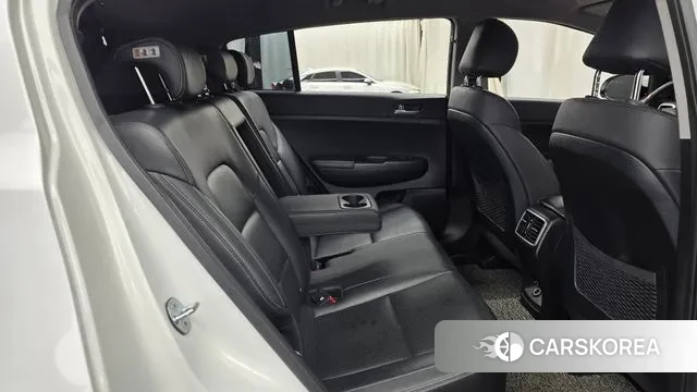 Kia Sportage 4th Generation 2018 Белый из Кореи, фото 3