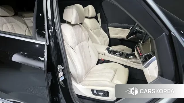 BMW X7 (G07) 2024 Черный из Кореи, фото 3