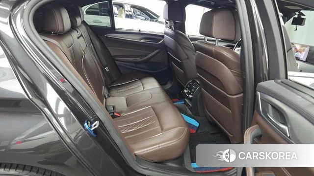 BMW 5 Series (G30) 2019 Серый из Кореи, фото 3