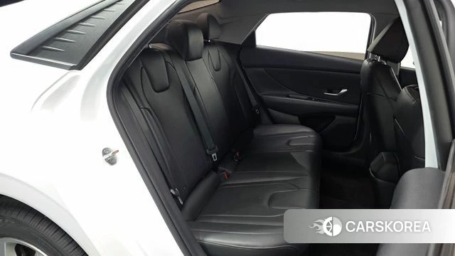 Hyundai Avante (CN7) 2022 Белый из Кореи, фото 3
