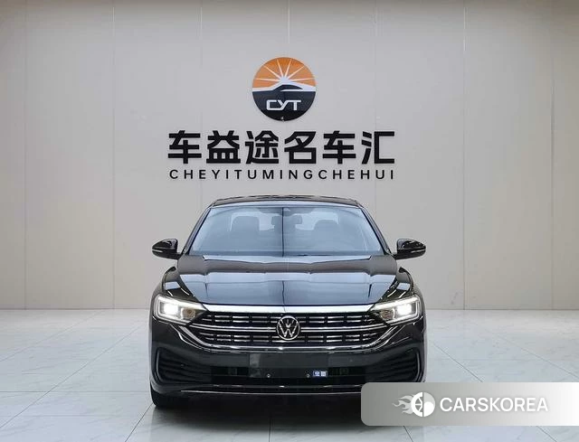 Volkswagen Sagitar 2023 Темно-серый из Китая, фото 3