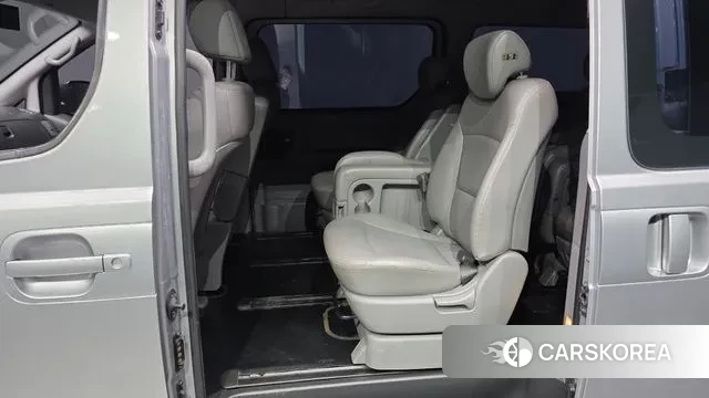 Hyundai The New Grand Starex 2020 Серебристо-серый из Кореи, фото 3