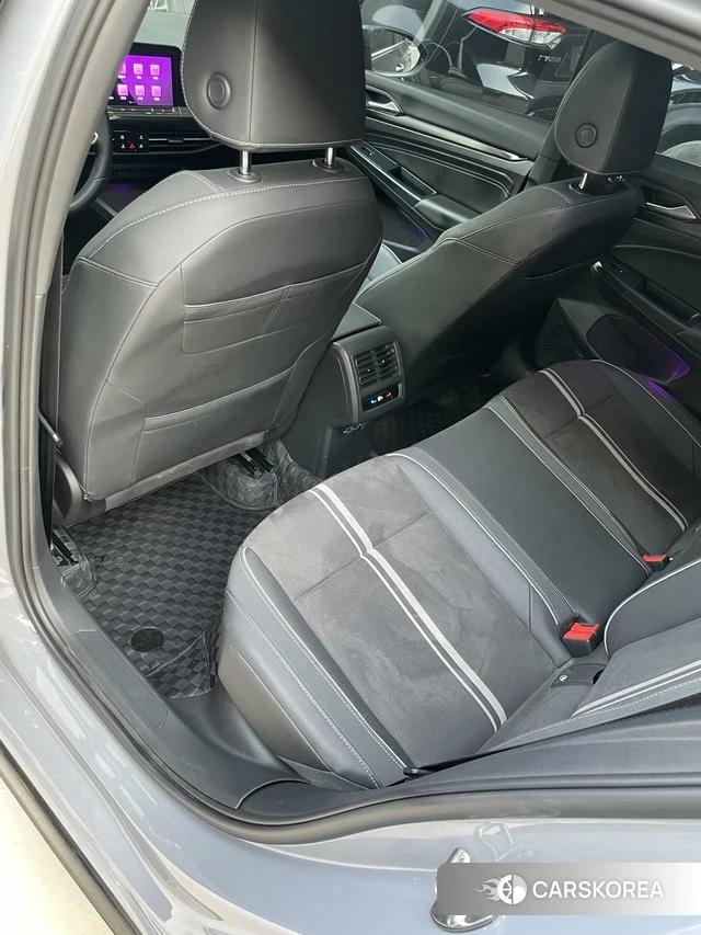 Volkswagen Golf 2023 Темно-серый из Китая, фото 3