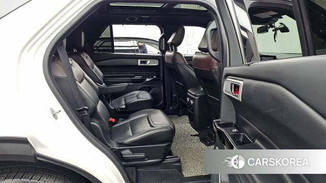 Ford Explorer 6th Generation 2021 Белый из Кореи, фото 3