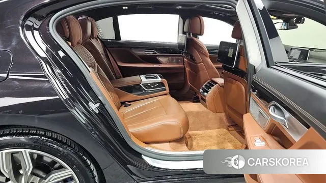 BMW 7 Series (G11) 2019 Черный из Кореи, фото 3