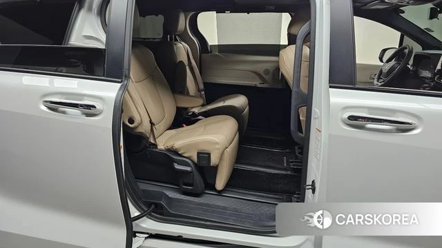 Toyota Sienna 4th Generation 2023 Белый из Кореи, фото 3