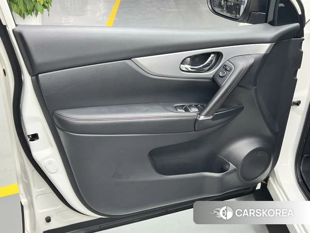 Nissan Qashqai 2022 Белый из Китая, фото 3