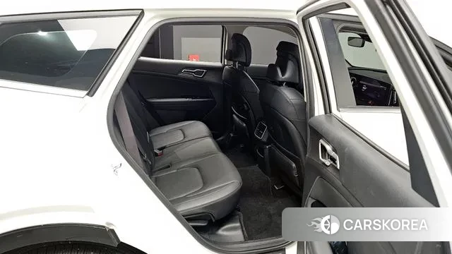 Kia Sportage 5th Generation 2024 Белый из Кореи, фото 3