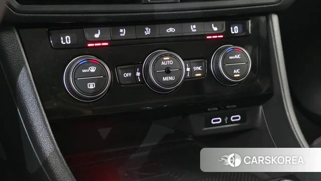 Volkswagen 7th Generation of Jetta 2022 Белый из Кореи, фото 3