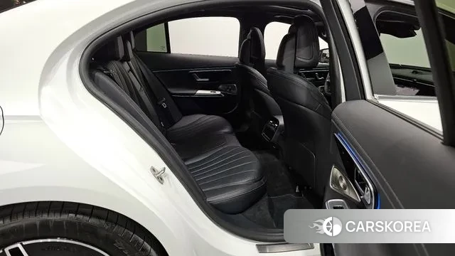 Mercedes-Benz E-Class W214 2025 Белый из Кореи, фото 3