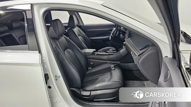 Hyundai Sonata (DN8) 2021 Белый из Кореи, фото 3