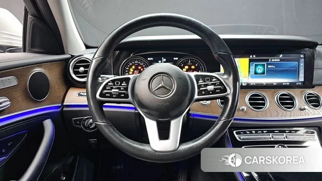 Mercedes-Benz E-Class W213 2019 Серебристо-серый из Кореи, фото 3