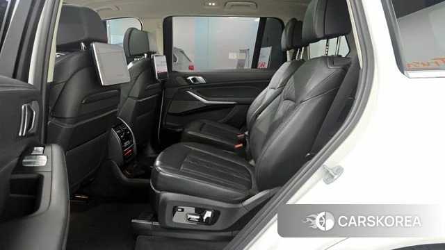 BMW X7 (G07) 2021 Белый из Кореи, фото 3