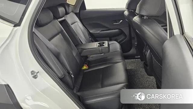 Hyundai Kona (SX2) 2023 Белый из Кореи, фото 3