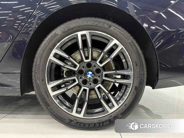 BMW 5 series id 4190371 из Китая 3