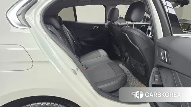 BMW 1 Series (F40) id 3180183 из Кореи 3