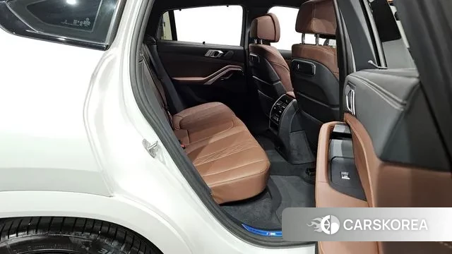 BMW X6 (G06) 2024 Белый из Кореи, фото 3