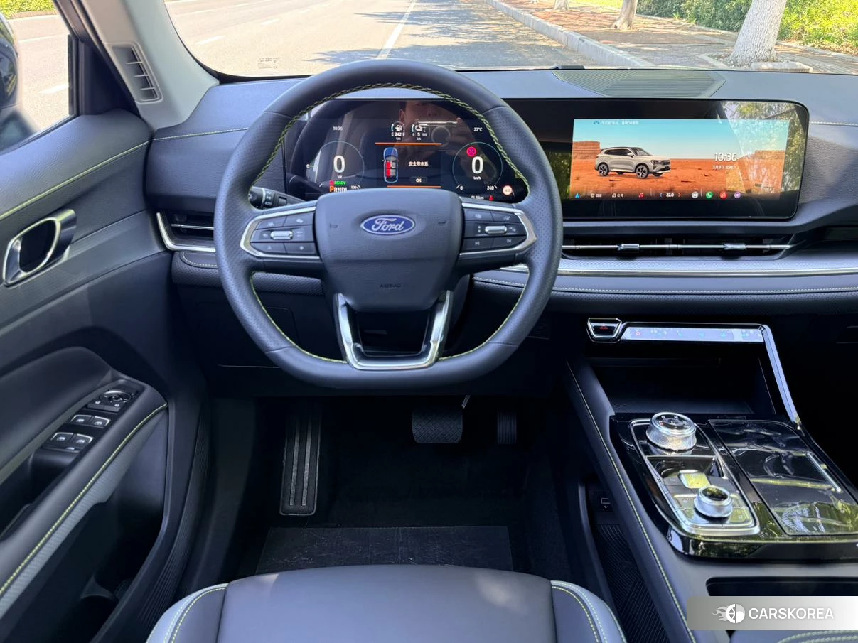 Ford Lingrui PHEV 2024 Серебристо-серый из Китая, фото 3